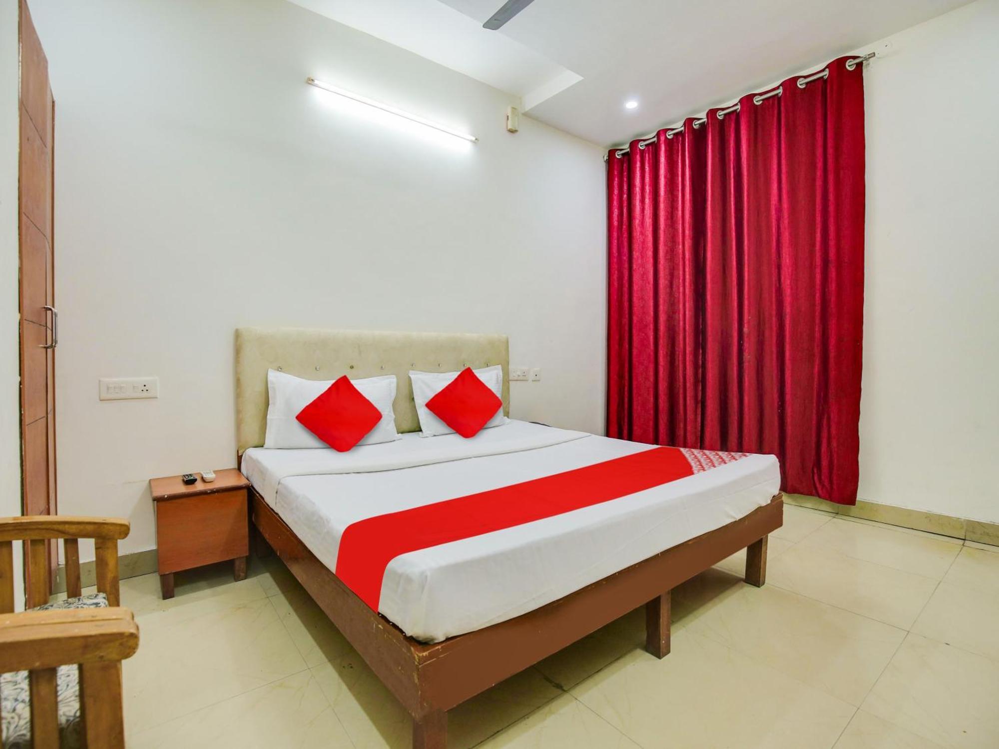Hotel O Platinum Inn Nayagaon Exterior foto